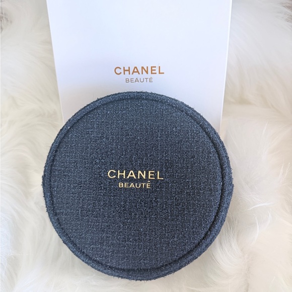 CHANEL Accessories - Chanel CHANEL beauté limited edition pouch
Holiday collection